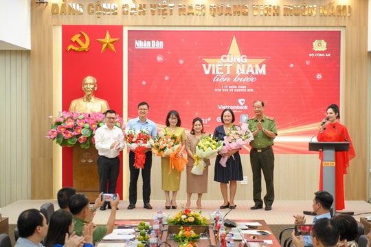 Một tỷ bước chân "Cùng Việt Nam tiến bước"