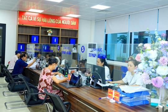 Hà Nội xây dựng nền hành chính phục vụ: Tiếp tục gỡ khó
