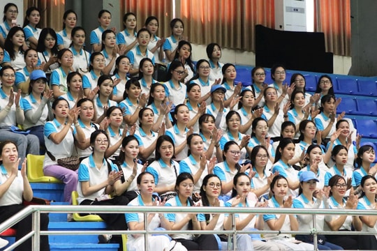 180 phụ nữ Thủ đô đại diện khối "Phụ nữ Việt Nam" tham gia diễu hành dịp Quốc khánh