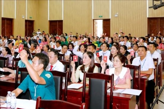 198 đại biểu  dự phiên trù bị Đại hội đại biểu Đảng bộ xã Thanh Oai lần thứ I