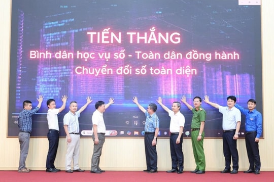 Xã Tiến Thắng  lập các điểm “Bình dân học vụ số lưu động”