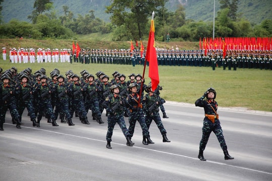 Khí tài cùng gần 16.000 cán bộ, chiến sĩ tổng hợp luyện A80 lần ba
