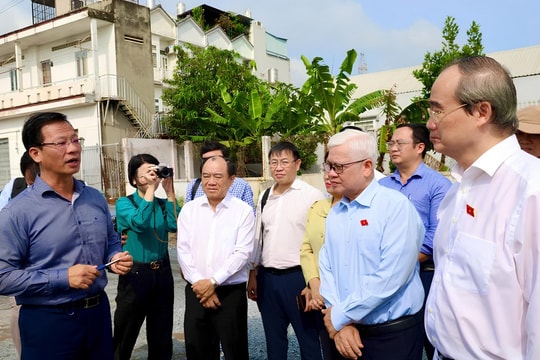 Đoàn đại biểu Quốc hội TP Hồ Chí Minh thị sát nhiều dự án trọng điểm