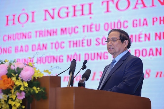 Chương trình mục tiêu quốc gia phát triển kinh tế - xã hội vùng đồng bào dân tộc thiểu số và miền núi Đổi mới tư duy, cách nghĩ, cách làm, đẩy mạnh phân cấp, phân quyền