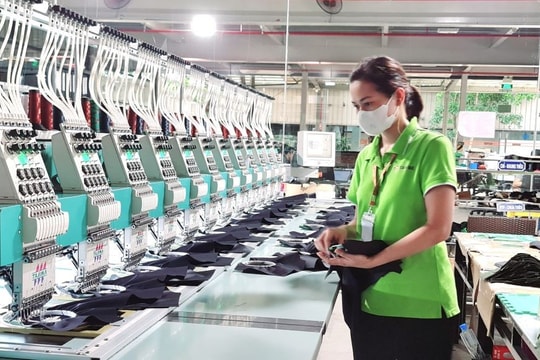 Thủ tướng Phạm Minh Chính chỉ đạo: Đẩy mạnh các giải pháp nhằm thực hiện mục tiêu tăng trưởng kinh tế
