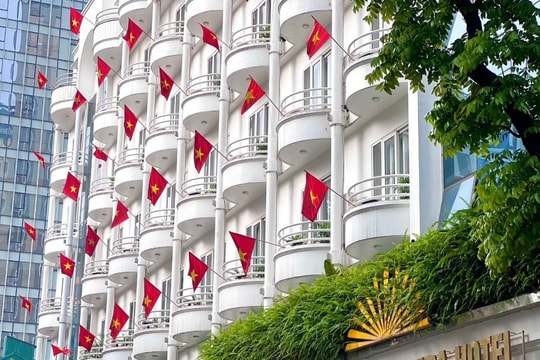 "Cháy phòng" bình dân, khách sạn hạng sang vẫn rộng cửa dịp 2/9