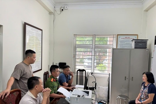 Phường Việt Hưng (Hà Nội) Bảo đảm tiến độ cấp đổi thẻ đảng viên