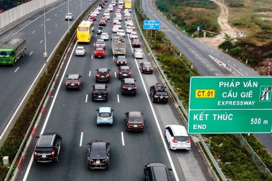 Thí điểm phân làn, quy định tốc độ mới trên 2 tuyến cao tốc