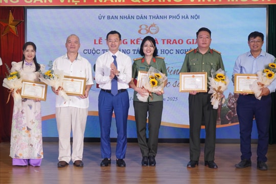 Vinh danh 50 tác phẩm văn học, nghệ thuật xuất sắc về “Công an Thủ đô vì bình yên cuộc sống”
