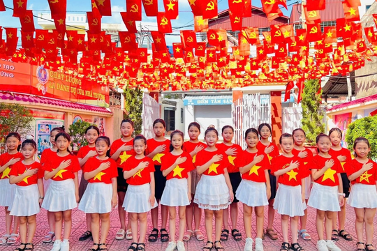 Hải Phòng rực rỡ cờ hoa chào mừng 80 năm Cách mạng tháng Tám và Quốc khánh 2-9