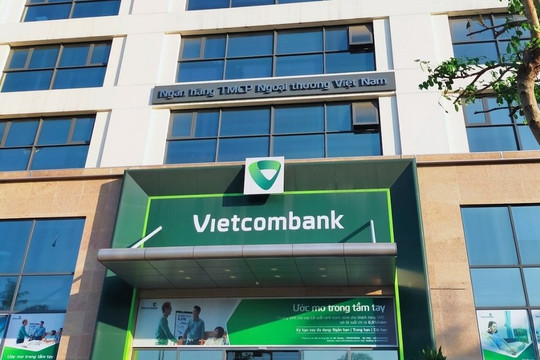 VietinBank, Vietcombank “chật vật” với nợ xấu