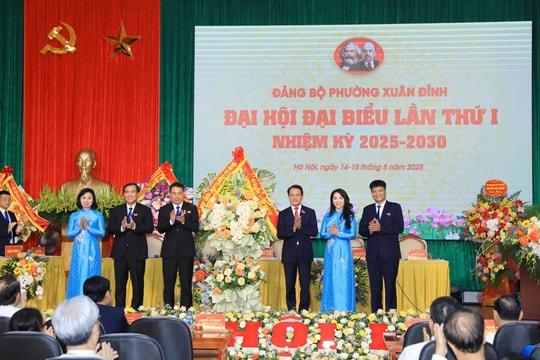 Xây dựng Đảng bộ vững mạnh, kiến tạo Xuân Đỉnh trở thành đô thị thông minh, kiểu mẫu