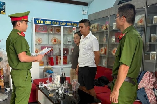 Bắt giữ nhóm tội phạm nước ngoài chiếm đoạt 30 tỉ đồng qua thẻ thanh toán quốc tế
