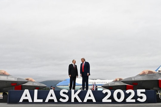 Tổng thống Nga và Mỹ gặp gỡ thượng đỉnh ở Alaska