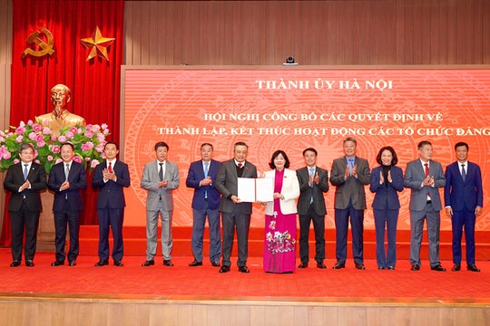 Gương mẫu xây dựng chính quyền tinh, gọn, mạnh, hiệu năng, hiệu lực, hiệu quả