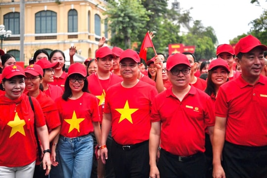 Hơn 20.000 người Vietcombank hòa nhịp “cùng Việt Nam tiến bước”
