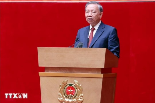 80 năm - Vinh quang Công an nhân dân Việt Nam