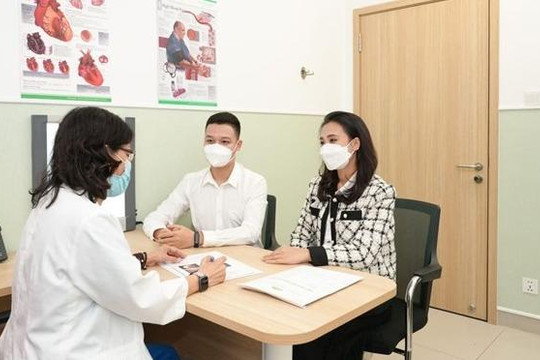 Vợ chồng hiện đại, không ngại khám sức khoẻ tiền hôn nhân