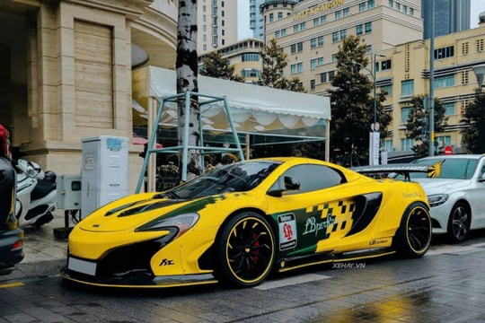 Cận cảnh McLaren 650S Spider độ Liberty Walk thứ hai tại Việt Nam