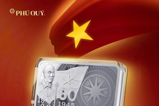 Thị trường bạc lưu niệm nhân đại Lễ 2/9: “Cháy hàng” chỉ sau thời gian ngắn mở bán