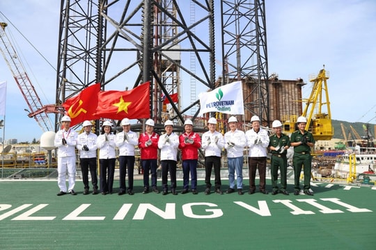 Giàn khoan PVD8 Biểu tượng tinh thần sáng tạo, kiên cường và khát vọng vươn xa của PV Drilling