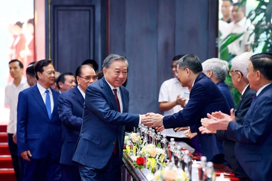 "Kế thừa thành quả, phát triển những giá trị, tiếp tục đổi mới sáng tạo"