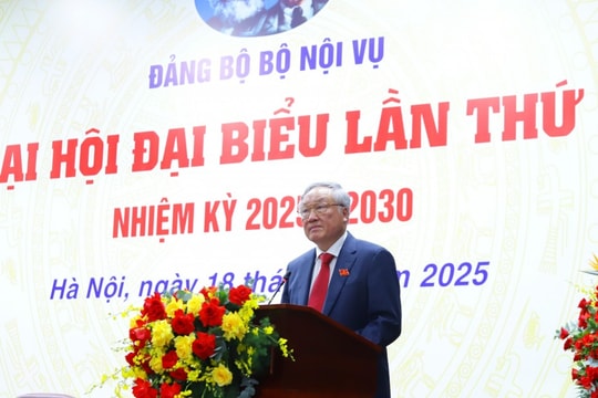 Cán bộ Bộ Nội vụ phải giỏi về nghiệp vụ, cần mẫn, tận tụy, công tâm, khách quan