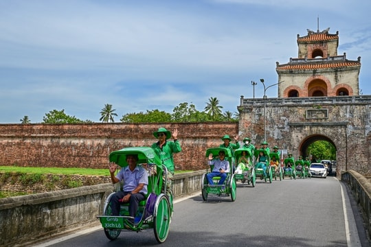 Thử nghiệm dịch vụ Grab xích lô tại Huế