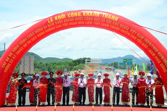 Đà Nẵng: Chính thức thông xe cao tốc đoạn Hòa Liên - Túy Loan