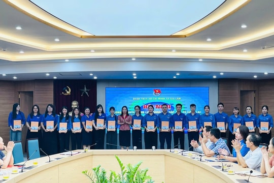 Xã Gia Lâm (Hà Nội) Công bố quyết định sắp xếp, tổ chức mô hình Đoàn - Đội