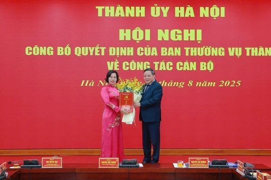 Đồng chí Bùi Huyền Mai được cử giữ chức Phó Chủ tịch Thường trực Ủy ban MTTQ Việt Nam TP Hà Nội 
