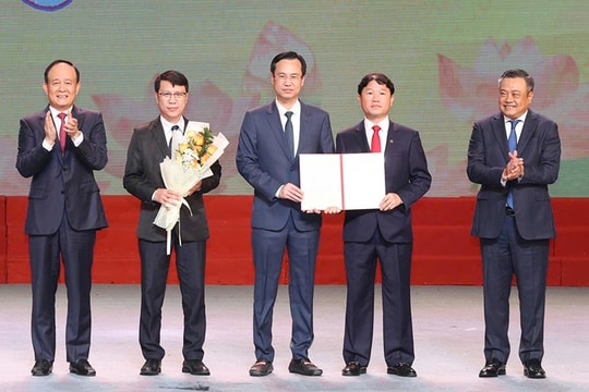 Xây dựng xã Thuận An giàu đẹp, dân chủ, văn minh