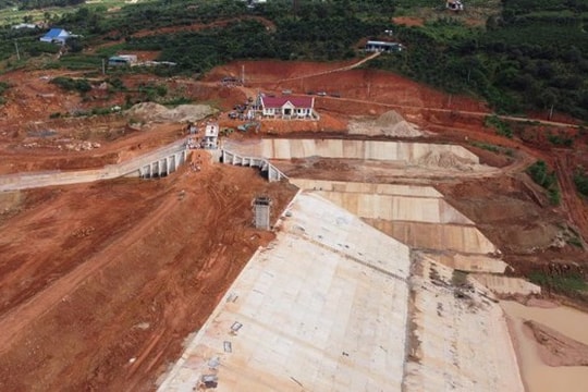 Quyết liệt tháo gỡ vướng mắc, xử lý dứt điểm các dự án tồn đọng kéo dài