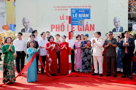 Hà Nội: Gắn biển tên phố Lê Giản và phố Bạch Thành Phong