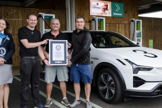 Polestar 3 lập kỷ lục Guinness: Chạy gần 1.000km chỉ với một lần sạc