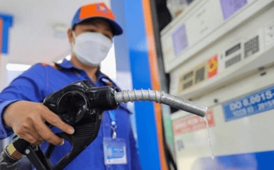Giá xăng sẽ tăng gần 200 đồng/lít trong ngày 21/8?