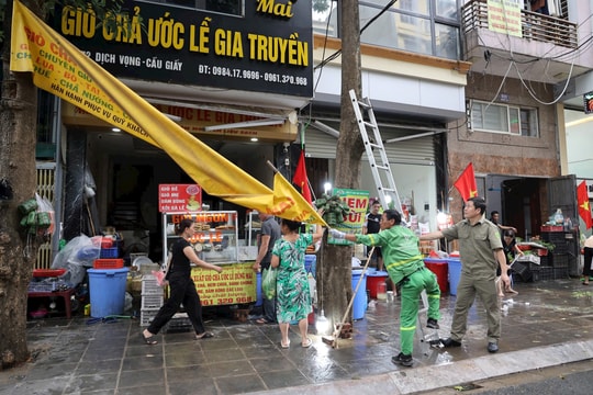 Cầu Giấy ra quân đảm bảo trật tự, văn minh đô thị