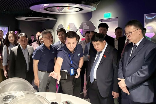 Phó Thủ tướng Nguyễn Chí Dũng dự lễ khai trương Bảo tàng Vũ trụ Việt Nam