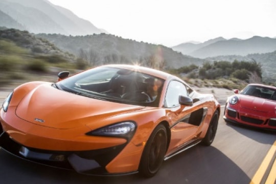 McLaren thận trọng với xe điện, ưu tiên động cơ V8 và hybrid