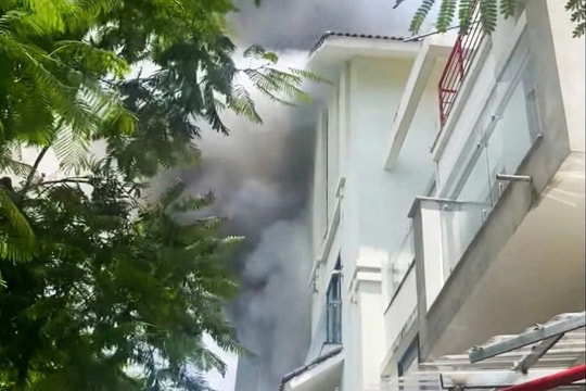 Điều tra làm rõ vụ cháy biệt thự liền kề tại Khu đô thị Geleximco