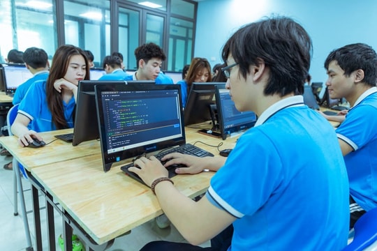 Phổ cập giáo dục đại học - xu hướng tất yếu trong kỷ nguyên số...