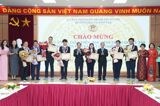 Việt Nam lần đầu đoạt Huy chương Vàng IOAA 2025: