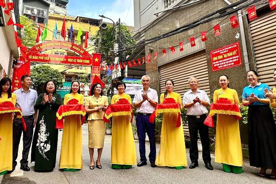 Ủy ban Mặt trận Tổ quốc Việt Nam phường Nghĩa Đô: Ra mắt các công trình, mô hình dân vận khéo