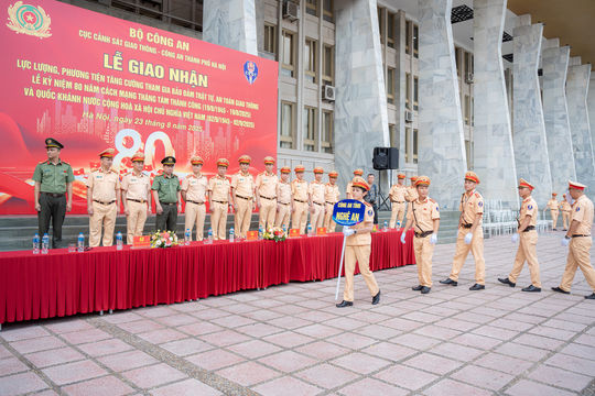 Lực lượng CSGT vượt muôn trùng xa, cùng hướng về đại lễ