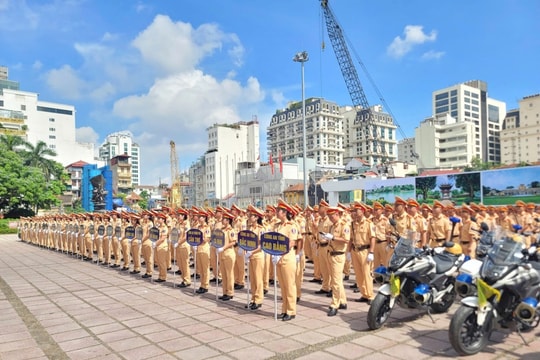 Hà Nội được tăng cường hơn 600 cảnh sát giao thông phục vụ A80