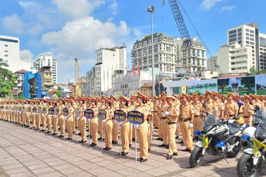 Hà Nội tiếp nhận hơn 600 Cảnh sát giao thông phục vụ Lễ duyệt binh, diễu binh A80