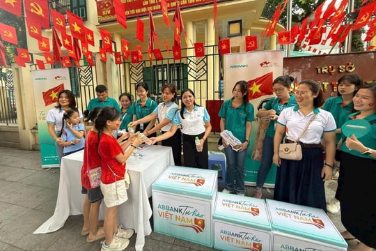 Ba Đình huy động 1.500 người hỗ trợ nhân dân xem tổng hợp luyện diễu binh, diễu hành