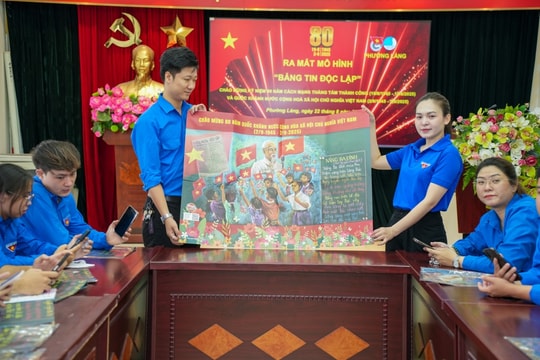 "Thổi hồn" vào lịch sử bằng mô hình "Bảng tin Độc lập"