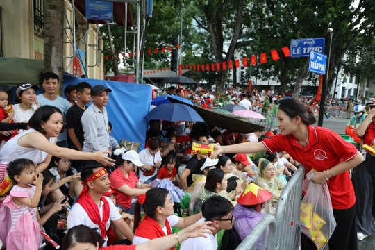 Phường Ba Đình (Hà Nội) Huy động 1.500 người hỗ trợ Nhân dân xem tổng hợp luyện A80