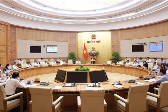 Thủ tướng yêu cầu tập trung hoàn thiện thể chế, pháp luật bảo đảm kịp thời, hiệu quả